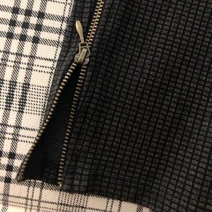 Winners-plaid stretchy dress pants w/ mod slim fit